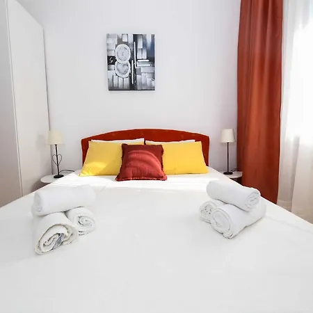 Kosor - Three Bedroom With Terrace And Sea View Kastela