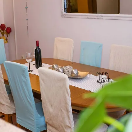 Kosor - Three Bedroom With Terrace And Sea View * Kastela