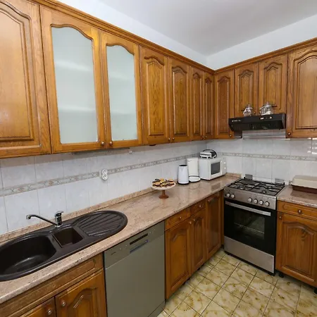 Kosor - Three Bedroom With Terrace And Sea View * Kastela