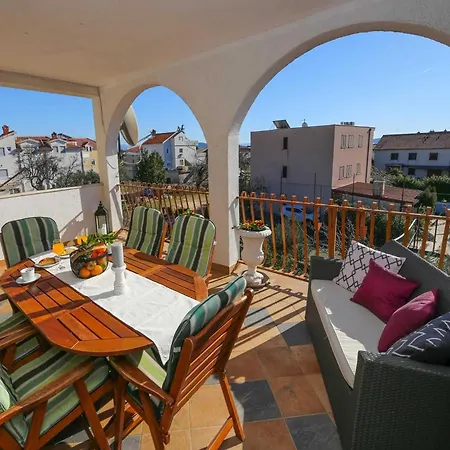 Kosor - Three Bedroom With Terrace And Sea View Daire Kastela