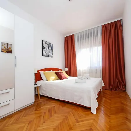 Kosor - Three Bedroom With Terrace And Sea View Kastela